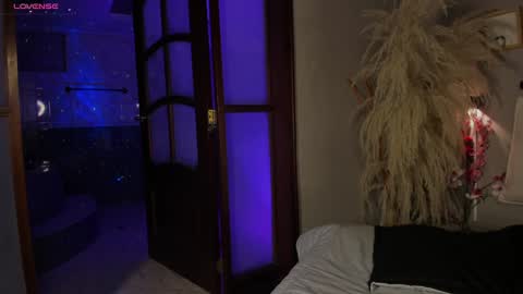 Snapshot of lua_ferch_ chatting on 01.13.25 ---Goys incredible photographs online show from 01.13.25