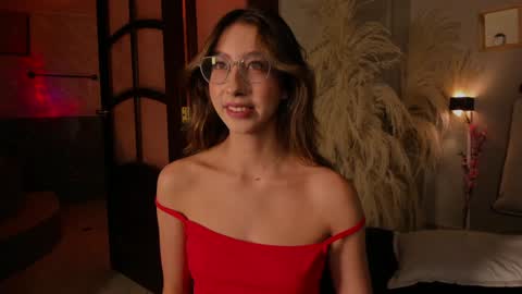 Snapshot of lua_ferch_ chatting on 01.28.25 ---Goys incredible photographs online show from 01.28.25