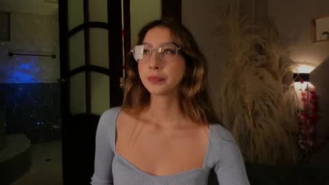 Snapshot of lua_ferch_ chatting on 02.11.25 ---Goys incredible photographs online show from 02.11.25