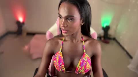 Snapshot of luanarisque chatting on 11.09.25 IG luana orq online show from 11.09.25