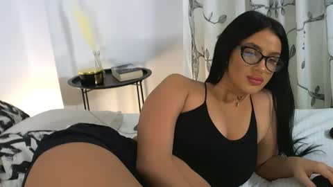 Luana Dess online show from 12.12.24