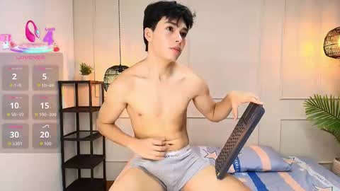 Snapshot of luandy_ chatting on 10.25.25 lUAN online show from 10.25.25