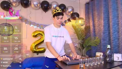 Snapshot of luandy_ chatting on 12.16.25 lUAN online show from 12.16.25