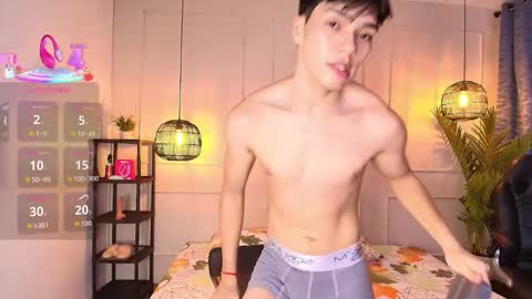 Snapshot of luandy_ chatting on 12.20.25 lUAN online show from 12.20.25