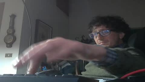 Snapshot of luca78_78 chatting on 11.21.25 luca78 online show from 11.21.25