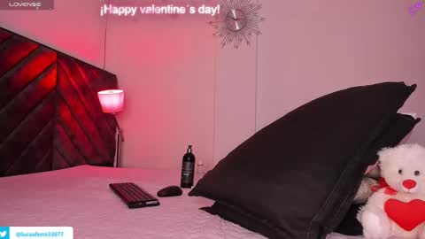 Luca Ferrer online show from 02.15.25