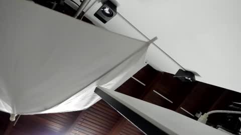 luca_morettii online show from 10.18.25