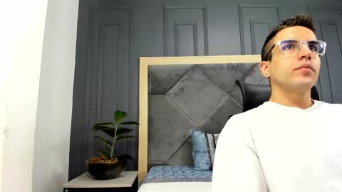 luca_morettii online show from 10.24.25