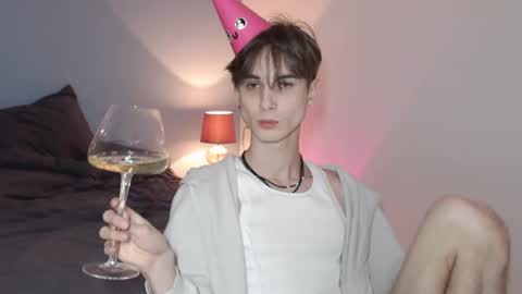 Snapshot of lucacharm chatting on 01.19.25 lucacharm online show from 01.19.25