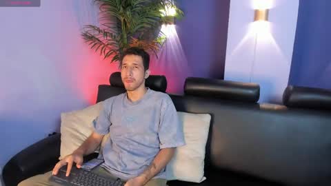 Snapshot of lucas4me chatting on 04.12.26 Lucas online show from 04.12.26