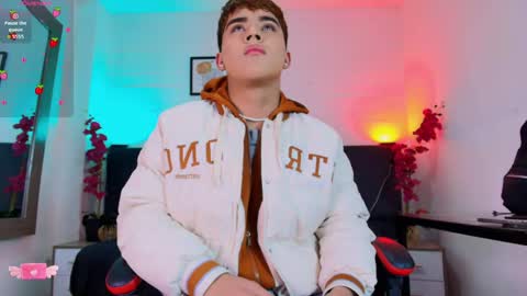 Lucas lovee online show from 04.26.26