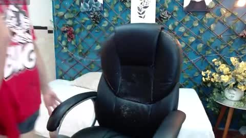 Snapshot of lucasssmith11 chatting on 05.15.26 LucassSmith11 online show from 05.15.26