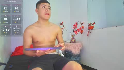 Snapshot of lucastorrez01 chatting on 12.02.25 LUCAS TORREZ online show from 12.02.25