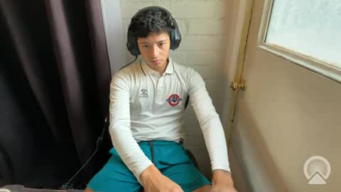 Snapshot of luchosaando chatting on 12.17.25 Felipe online show from 12.17.25