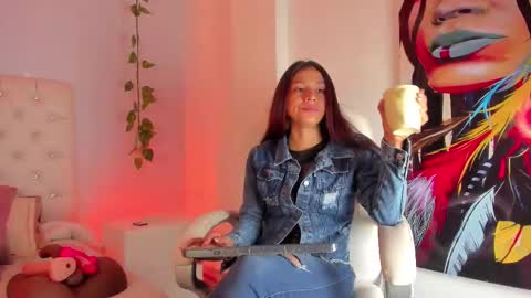 Snapshot of luci_ramirez chatting on 01.13.26 Luciana Ramirez Sofia Collins online show from 01.13.26