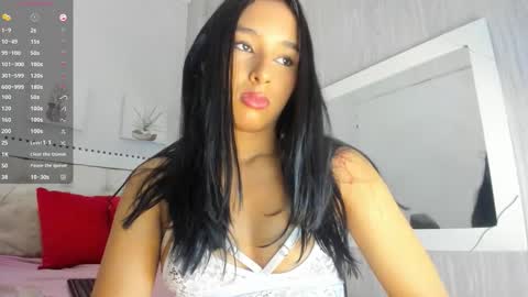 L U C I A online show from 02.25.26