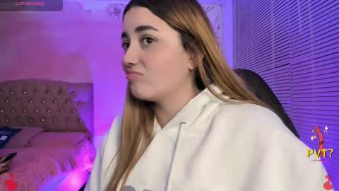 lucia star  online show from 02.18.25