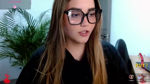 Snapshot of lucia_star_ chatting on 03.14.26 lucia star online show from 03.14.26