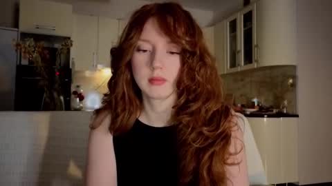 Snapshot of luciacoy chatting on 10.18.25 Lucia online show from 10.18.25