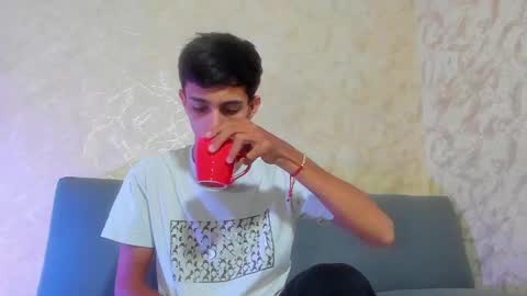 Snapshot of lucian_davii chatting on 11.19.25 Pirulo online show from 11.19.25