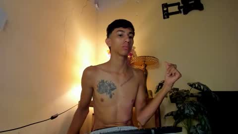 Snapshot of lucian_davii chatting on 11.28.25 Pirulo online show from 11.28.25