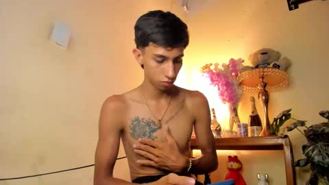 Snapshot of lucian_davii chatting on 12.03.25 Pirulo online show from 12.03.25