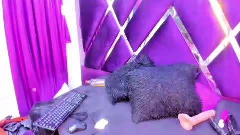 Snapshot of luciana_ass chatting on 07.17.26 Luci online show from 07.17.26