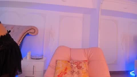 Snapshot of luciana_roa chatting on 05.23.26 Luciana online show from 05.23.26