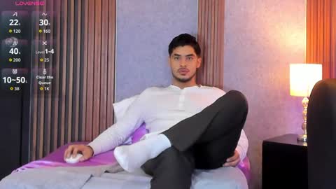 Snapshot of luciano_vitale_ chatting on 07.02.26 Luciano online show from 07.02.26