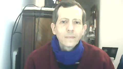 Snapshot of lucianoaxel chatting on 07.10.26 Luciano online show from 07.10.26
