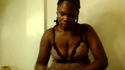 luciaresa online show from 07.12.26
