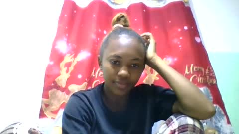 Snapshot of lucie196645 chatting on 06.15.26 lucie196645 online show from 06.15.26