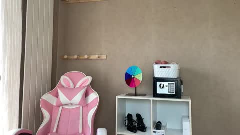 Lucie hot follow me on  online show from 11.30.25