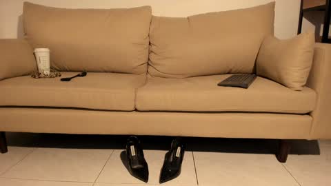 Lucie online show from 01.04.25