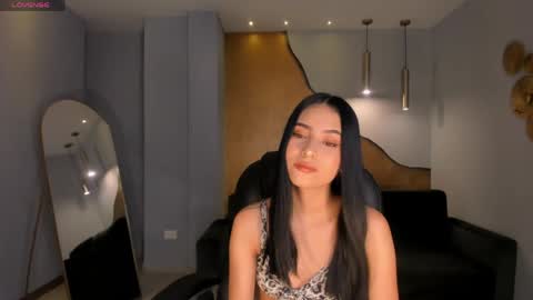 Lucie Martin online show from 05.04.26