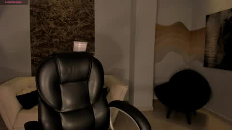 Lucie Martin online show from 05.12.26