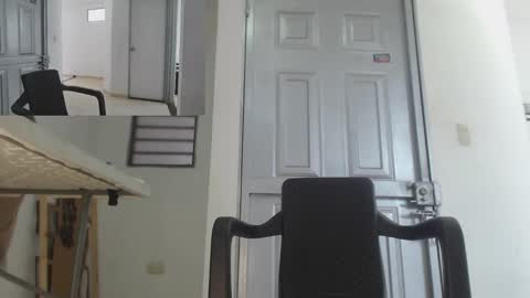 Snapshot of lucifferr_ chatting on 03.09.25 leonel online show from 03.09.25