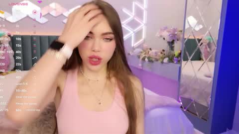 Snapshot of lucifiella chatting on 03.06.26 MimiFors online show from 03.06.26