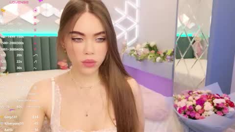 Snapshot of lucifiella chatting on 03.09.26 MimiFors online show from 03.09.26