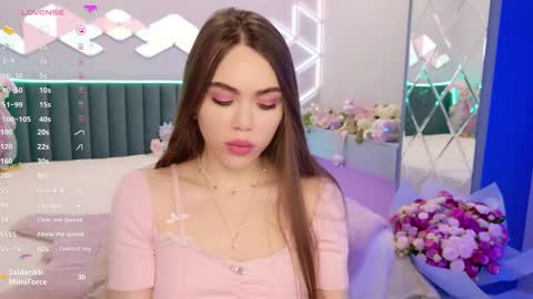 Snapshot of lucifiella chatting on 03.12.26 MimiFors online show from 03.12.26
