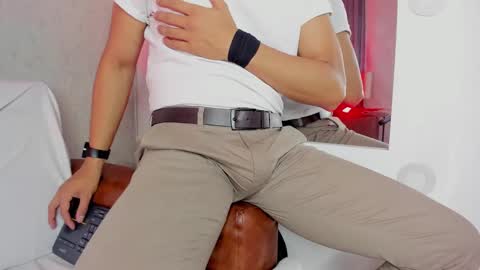 Leo online show from 02.20.25