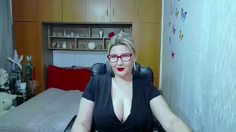 Lucille Fenly online show from 03.18.26