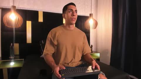 Lucio online show from 05.08.26