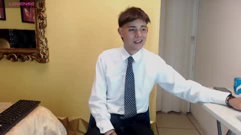 Snapshot of luckk_ chatting on 05.27.26 luckk_ online show from 05.27.26