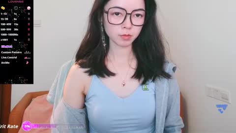 Snapshot of luckrose chatting on 12.21.25 Jinn online show from 12.21.25