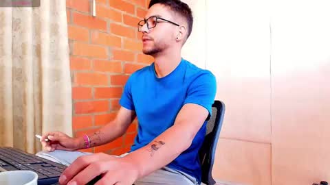 Snapshot of lucky_blessed chatting on 03.12.25 lucky_blessed online show from 03.12.25