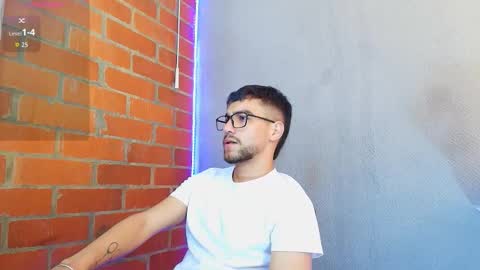 Snapshot of lucky_blessed chatting on 09.11.25 lucky_blessed online show from 09.11.25