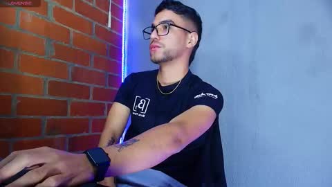 Snapshot of lucky_blessed chatting on 09.25.25 lucky_blessed online show from 09.25.25