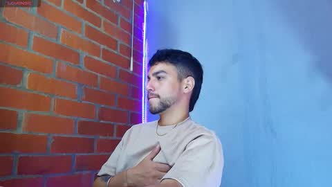 Snapshot of lucky_blessed chatting on 10.07.25 lucky_blessed online show from 10.07.25