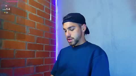 Snapshot of lucky_blessed chatting on 10.25.25 lucky_blessed online show from 10.25.25